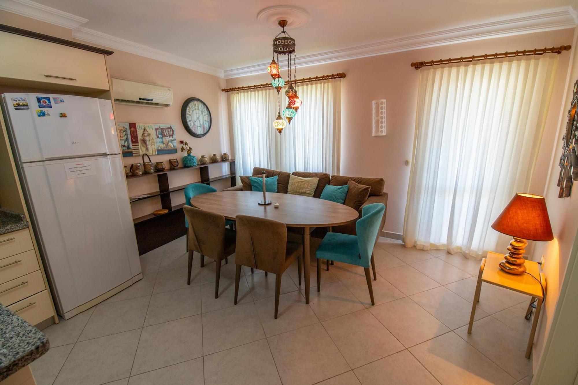 Sunset Club Aqua Lettings Apart Otel 3*