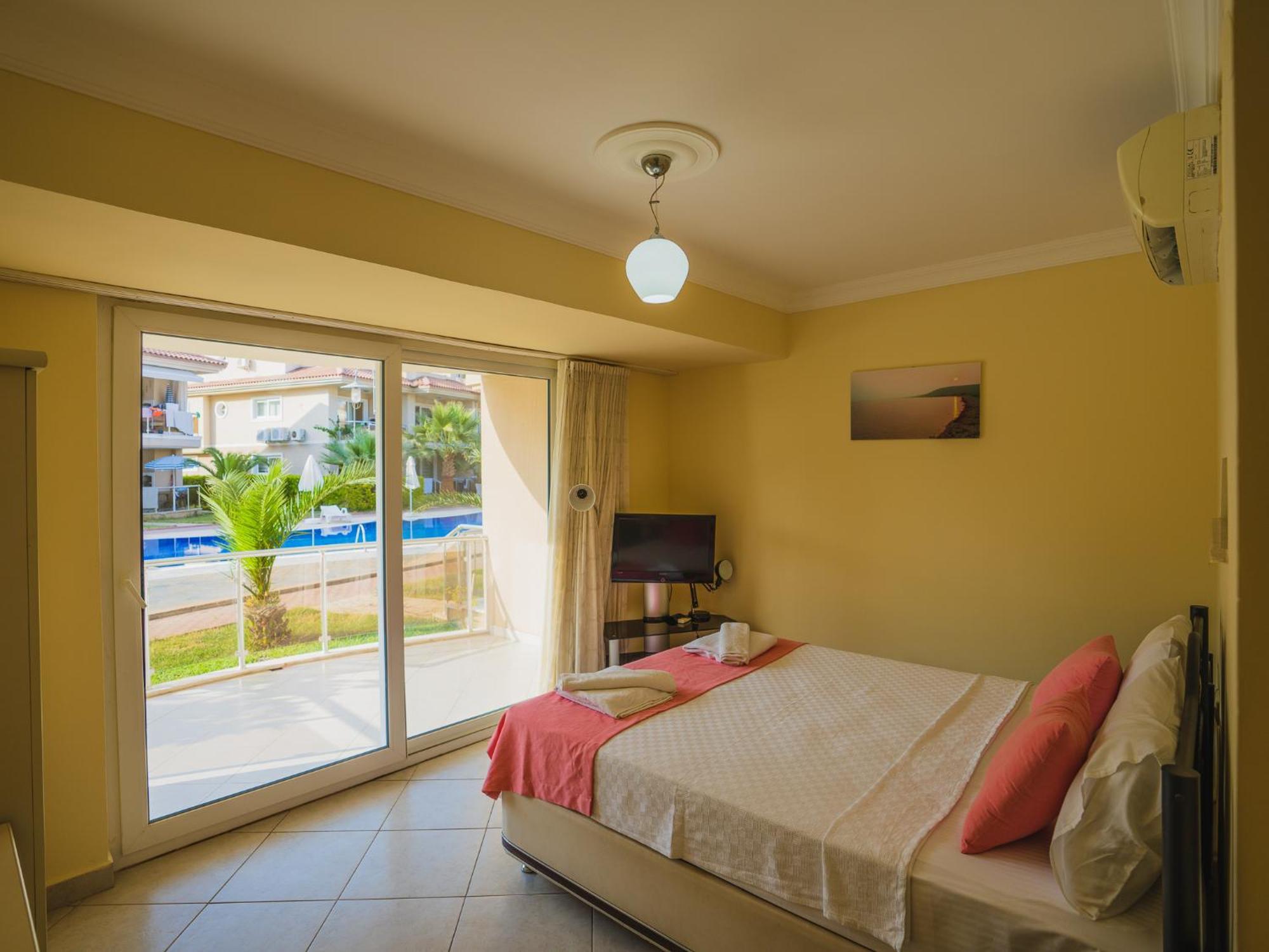 Sunset Club Aqua Lettings Apart Otel