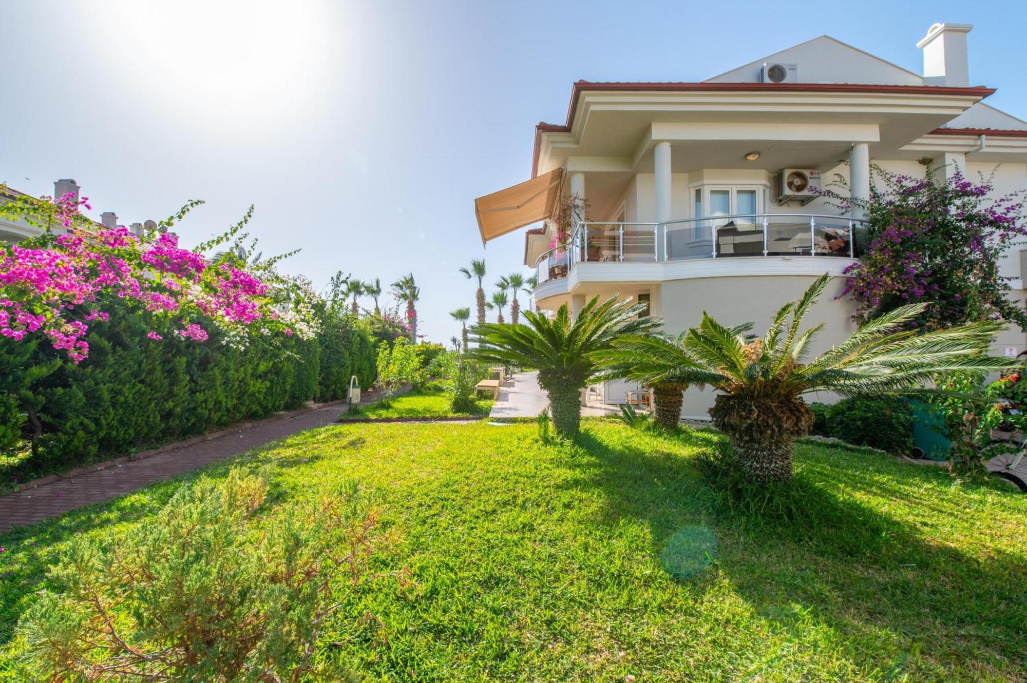 Sunset Club Aqua Lettings Apart Otel